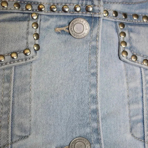 Vanilla Star NWOT Button Front Cropped Jean Tank Top Size Medium - Picture 16 of 16